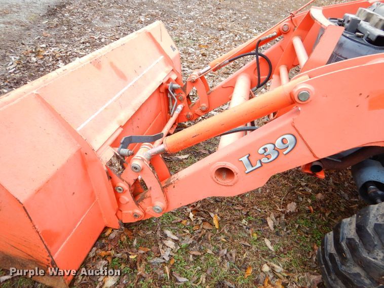 image for item FA9853 2006 Kubota L39 backhoe