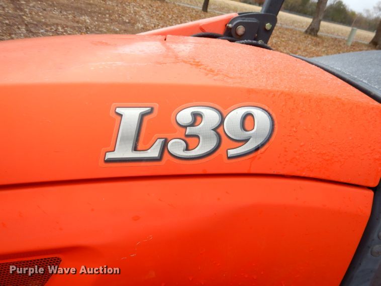 image for item FA9853 2006 Kubota L39 backhoe