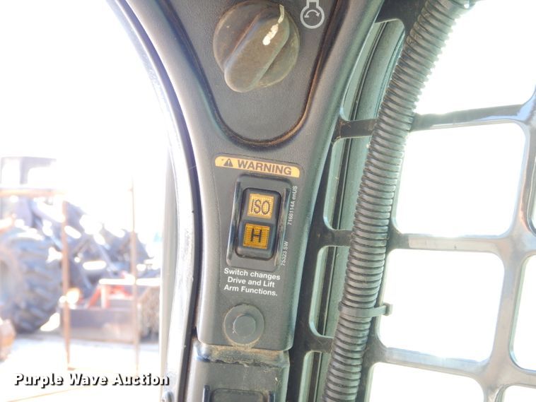 image for item FA9854 2014 Bobcat T870 skid steer