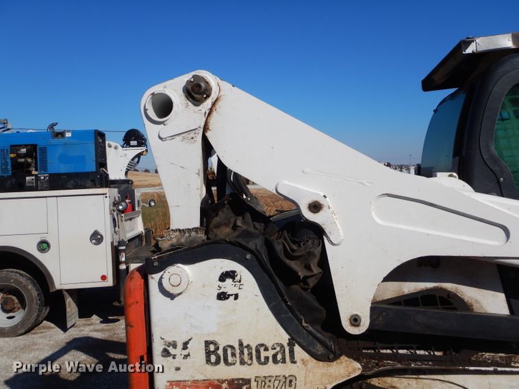 image for item FA9854 2014 Bobcat T870 skid steer