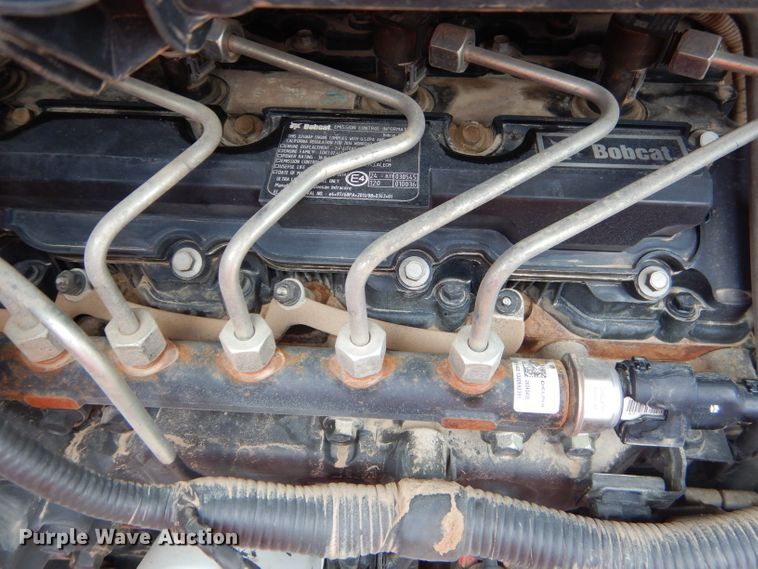 image for item FA9903 2014 Bobcat S530 skid steer