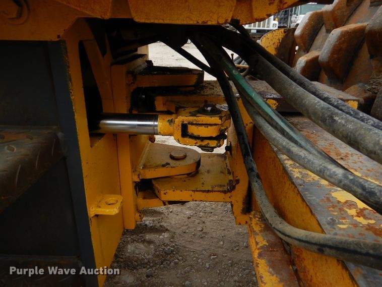 image for item FA9906 2000 Bomag BW172PDB-2 single drum vibratory roller