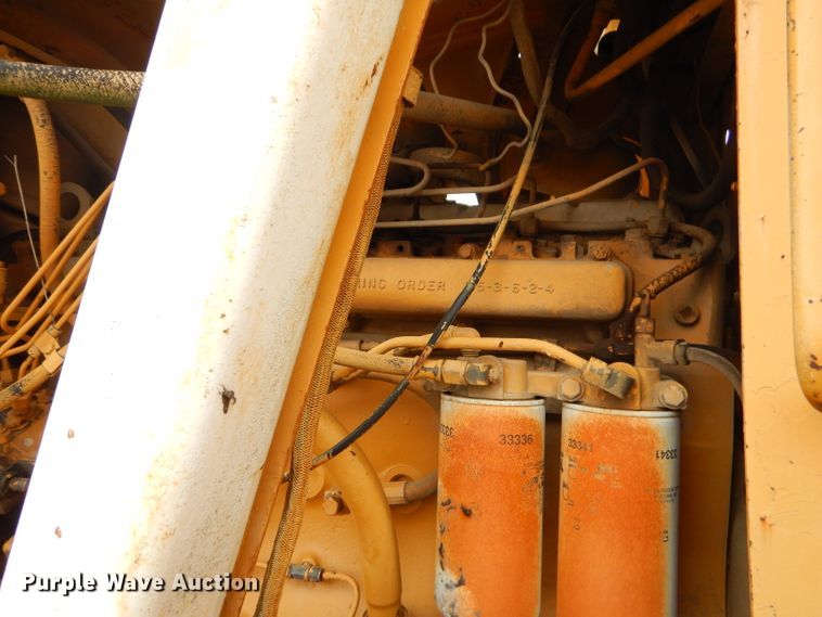 image for item FA9907 International elevating scraper