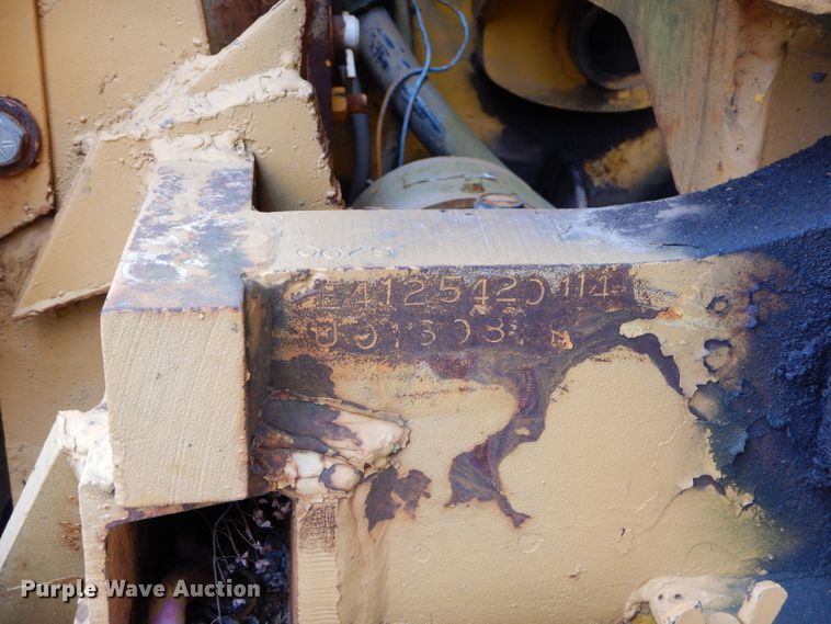 image for item FA9907 International elevating scraper