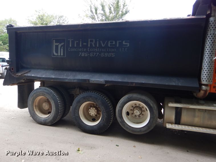 image for item FJ9805 2004 Sterling A-Line dump truck