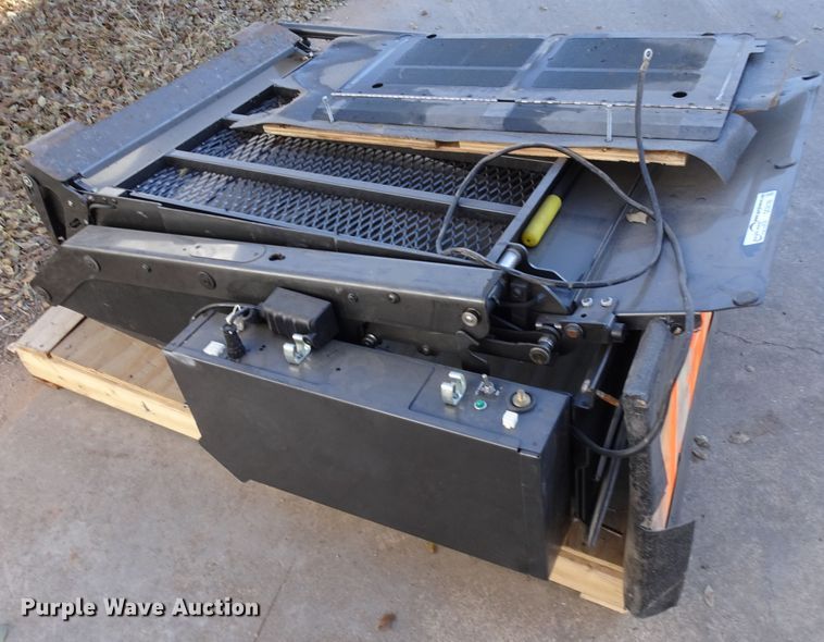 image for item GC9109 2010 Braun NCL9551B3143-2 Century 2 wheel chair lift