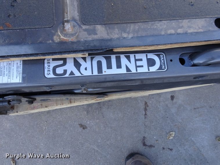 image for item GC9109 2010 Braun NCL9551B3143-2 Century 2 wheel chair lift