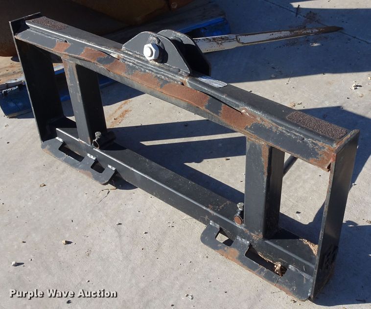 image for item GC9112 (3) 18"W excavator buckets