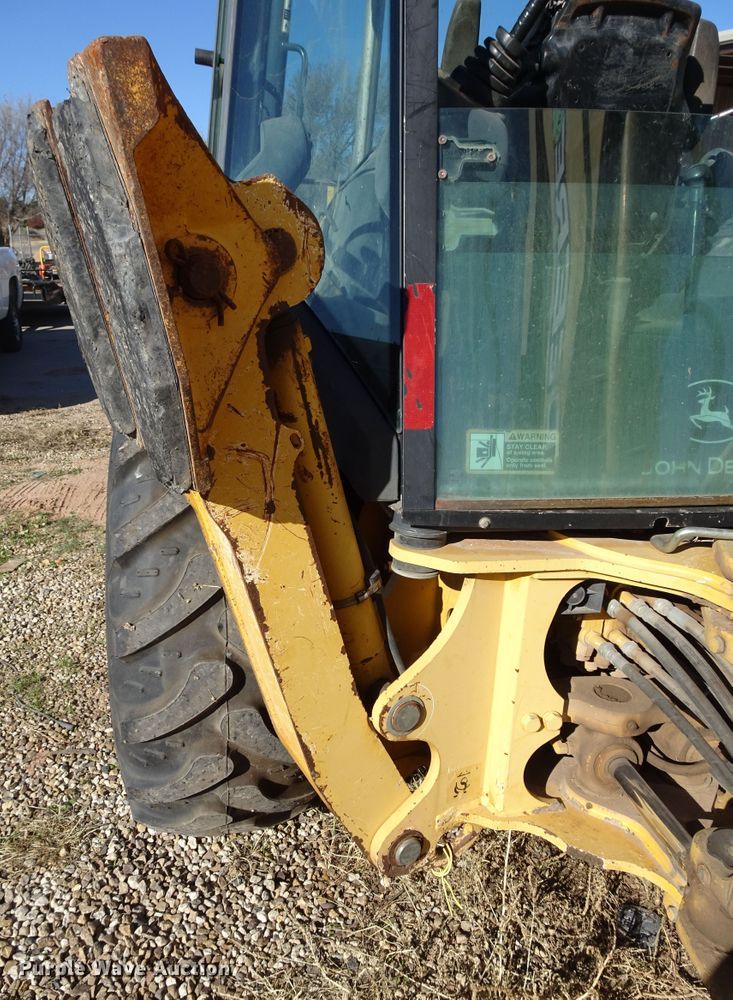 image for item GC9113 2006 John Deere 310G backhoe