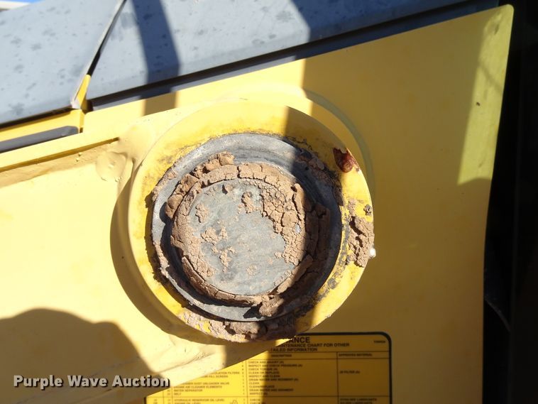 image for item GC9113 2006 John Deere 310G backhoe