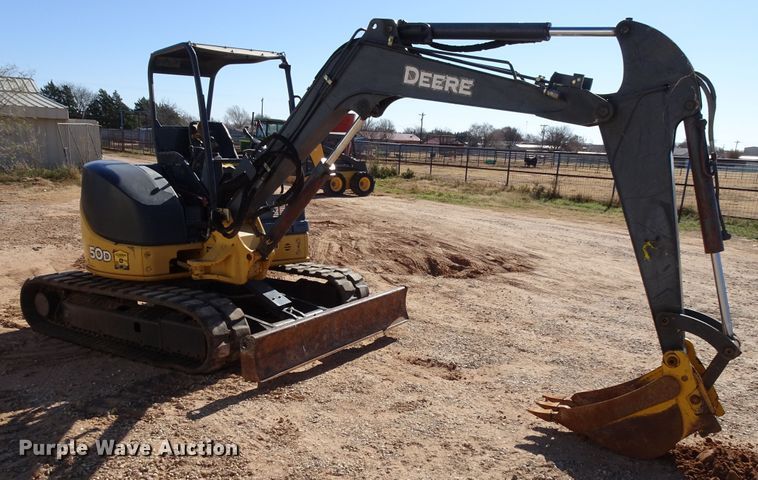 image for item GC9114 2010 John Deere 50D mini excavator