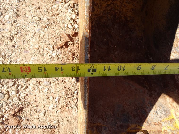 image for item GC9114 2010 John Deere 50D mini excavator