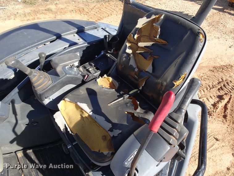 image for item GC9114 2010 John Deere 50D mini excavator