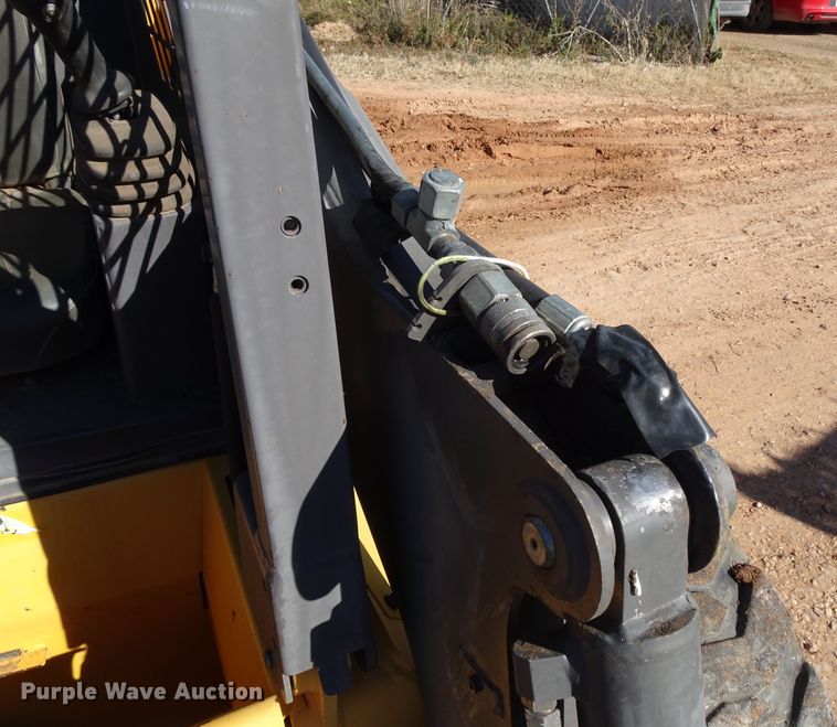 image for item GC9115 2011 Volvo MC90B skid steer