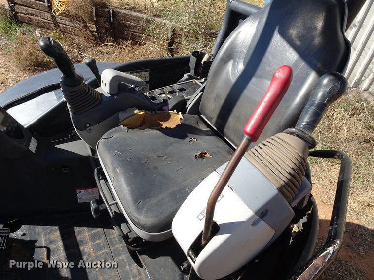 image for item GC9116 2010 Hitachi ZX35U-3 mini excavator