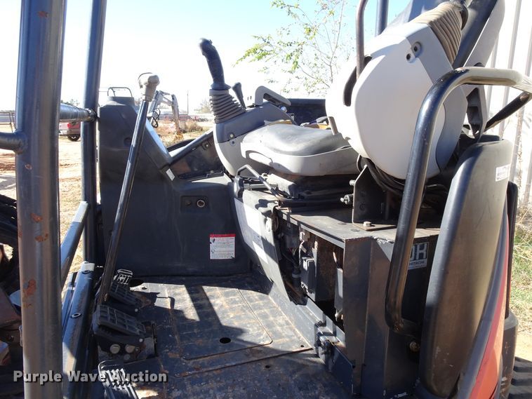 image for item GC9116 2010 Hitachi ZX35U-3 mini excavator