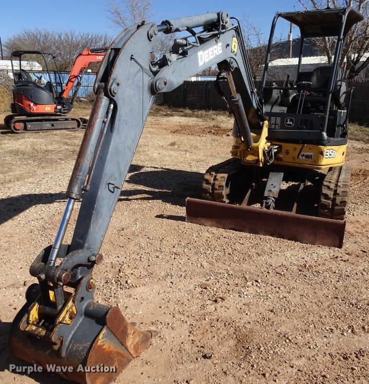 image for item GC9117 2008 John Deere 35D mini excavator