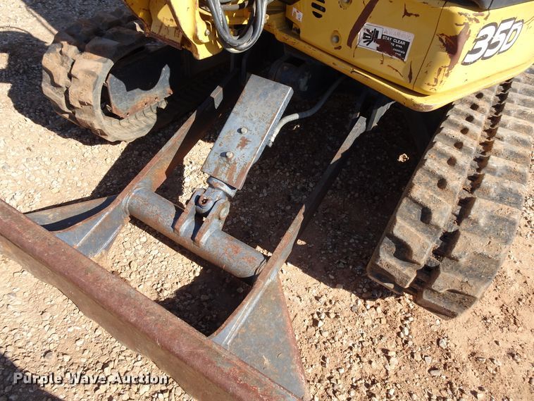 image for item GC9117 2008 John Deere 35D mini excavator