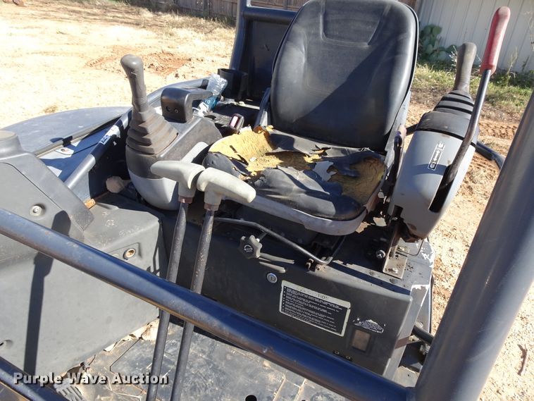 image for item GC9117 2008 John Deere 35D mini excavator