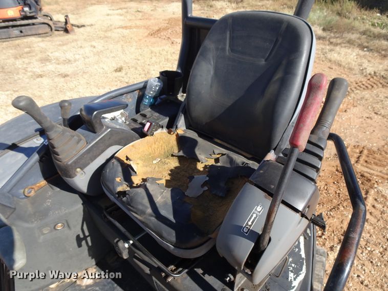 image for item GC9117 2008 John Deere 35D mini excavator