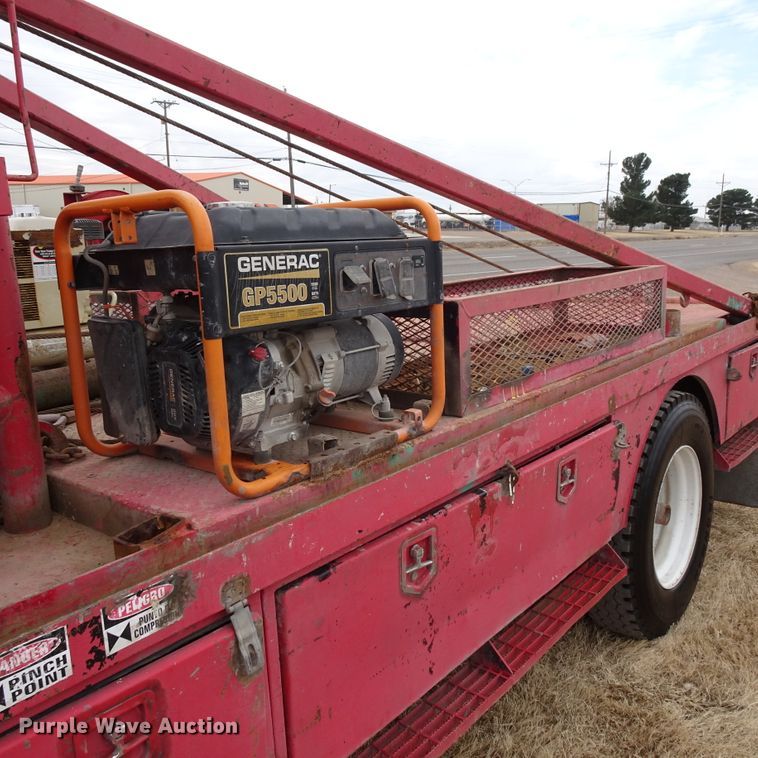 image for item GC9120 2015 Ford F650 Super Duty winch truck