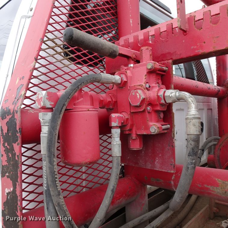 image for item GC9120 2015 Ford F650 Super Duty winch truck