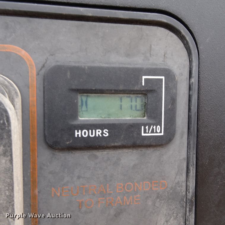 image for item GC9120 2015 Ford F650 Super Duty winch truck