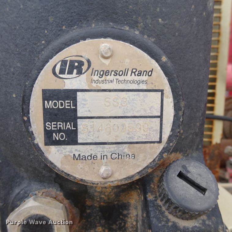 image for item GC9120 2015 Ford F650 Super Duty winch truck