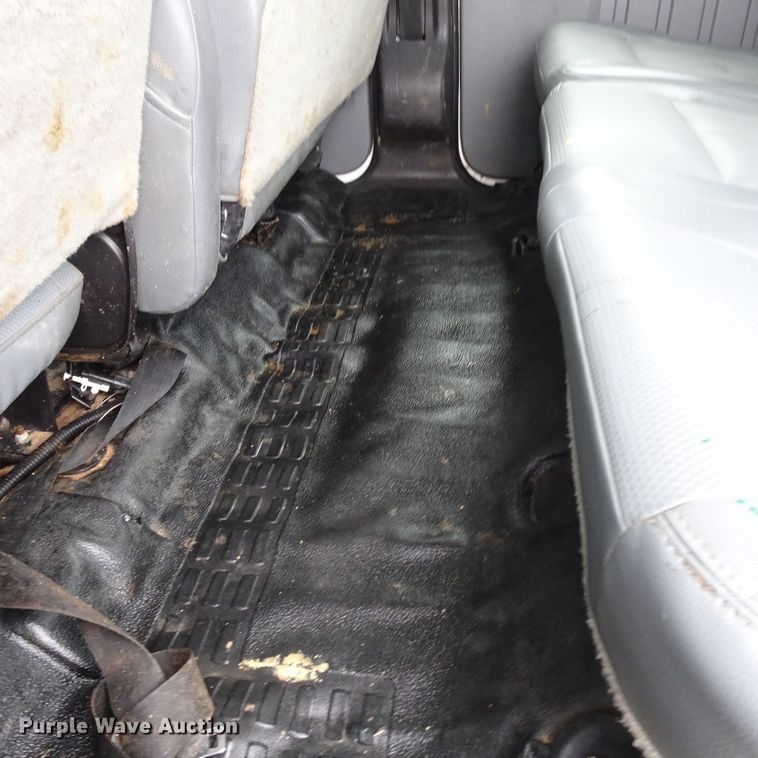 image for item GC9120 2015 Ford F650 Super Duty winch truck