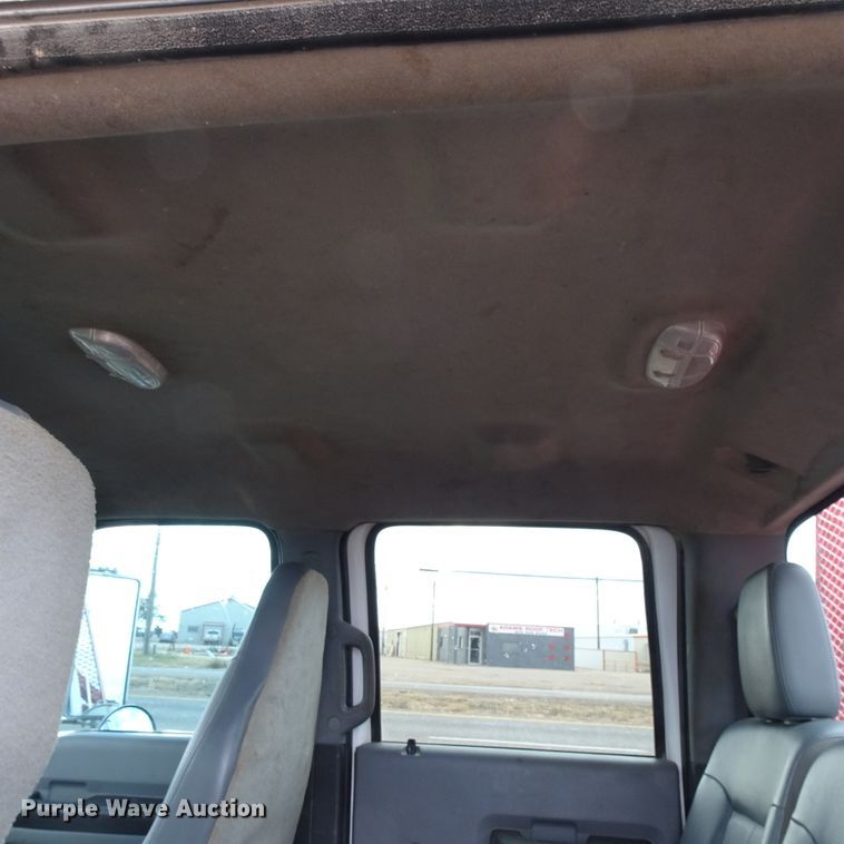 image for item GC9120 2015 Ford F650 Super Duty winch truck