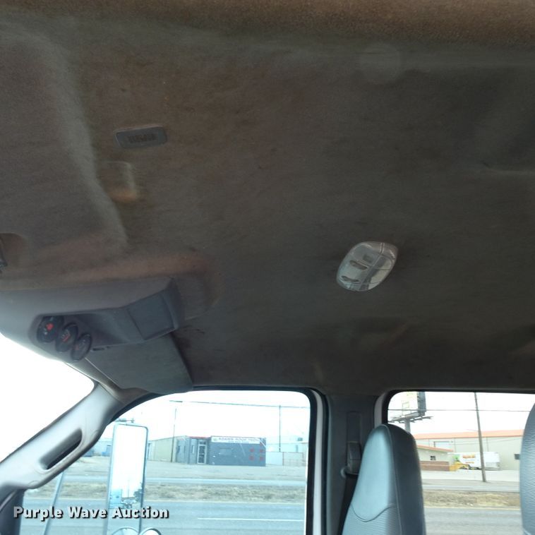 image for item GC9120 2015 Ford F650 Super Duty winch truck