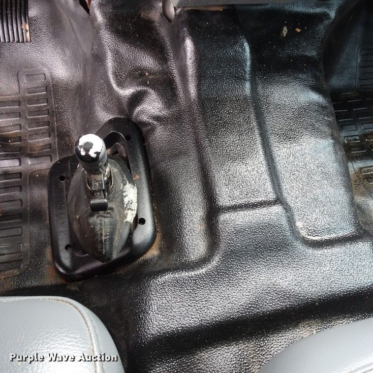 image for item GC9120 2015 Ford F650 Super Duty winch truck