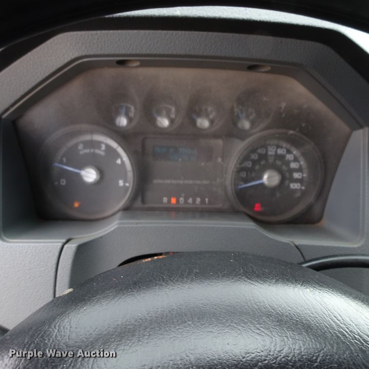 image for item GC9120 2015 Ford F650 Super Duty winch truck