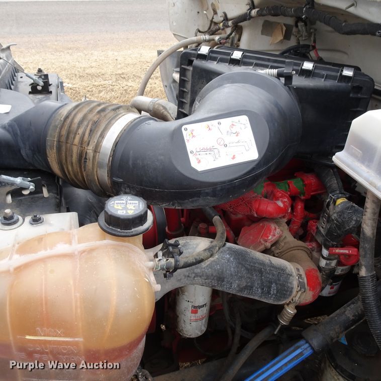 image for item GC9120 2015 Ford F650 Super Duty winch truck