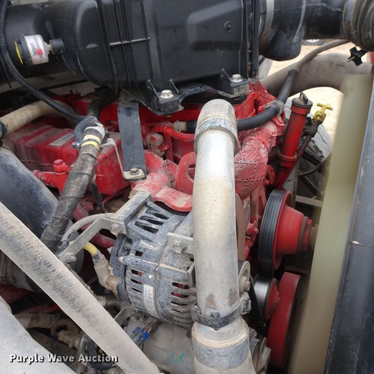 image for item GC9120 2015 Ford F650 Super Duty winch truck