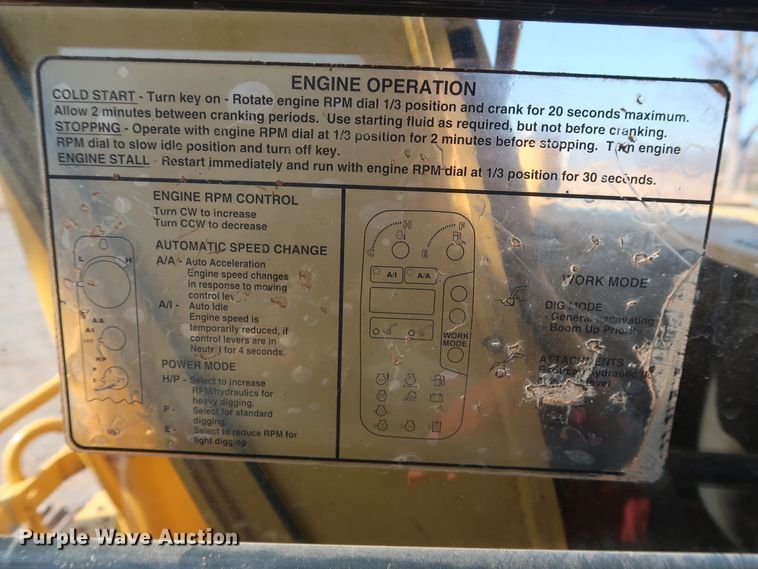 image for item GD9869 2005 John Deere 120C excavator