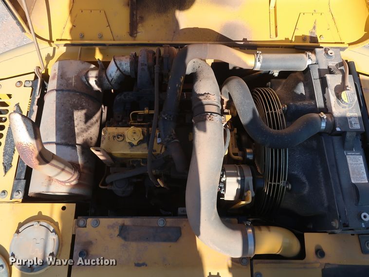 image for item GD9869 2005 John Deere 120C excavator
