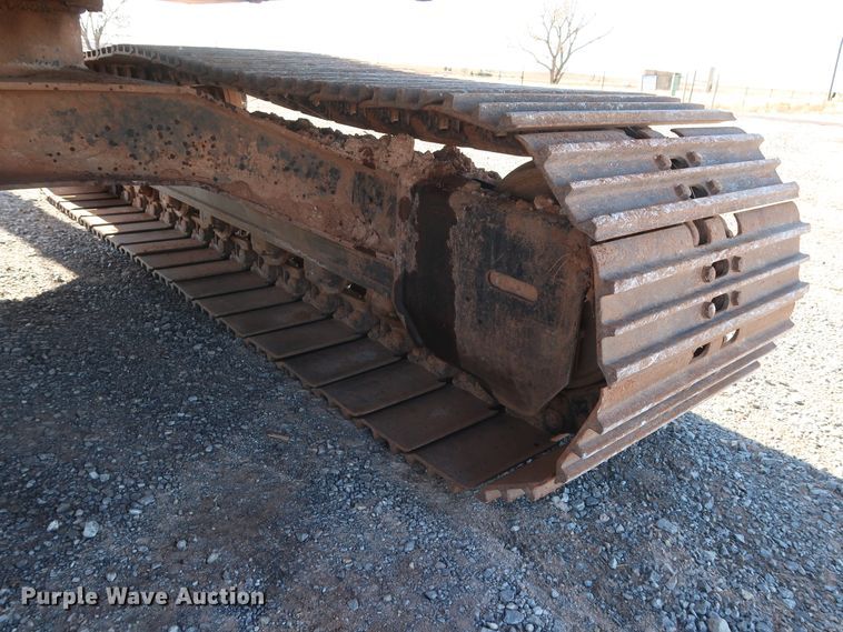 image for item GD9869 2005 John Deere 120C excavator