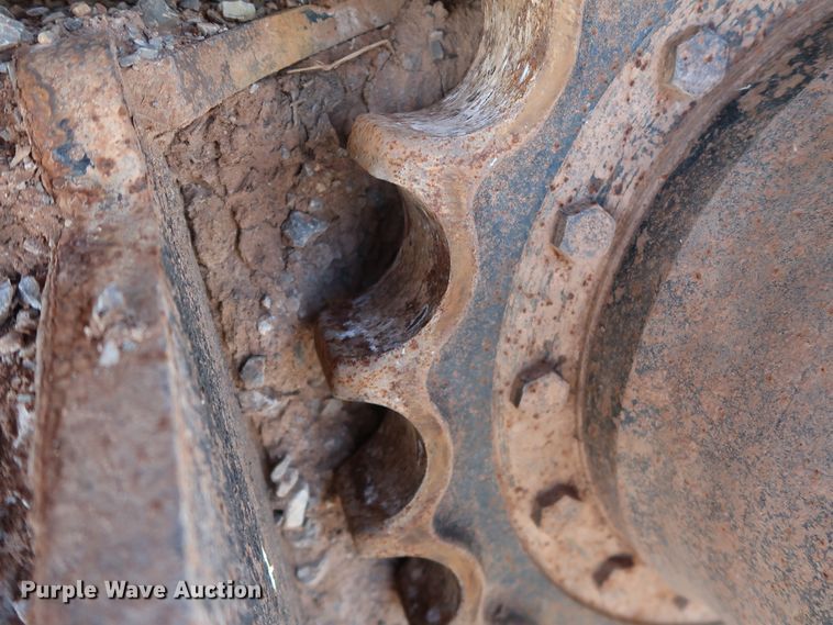 image for item GD9869 2005 John Deere 120C excavator