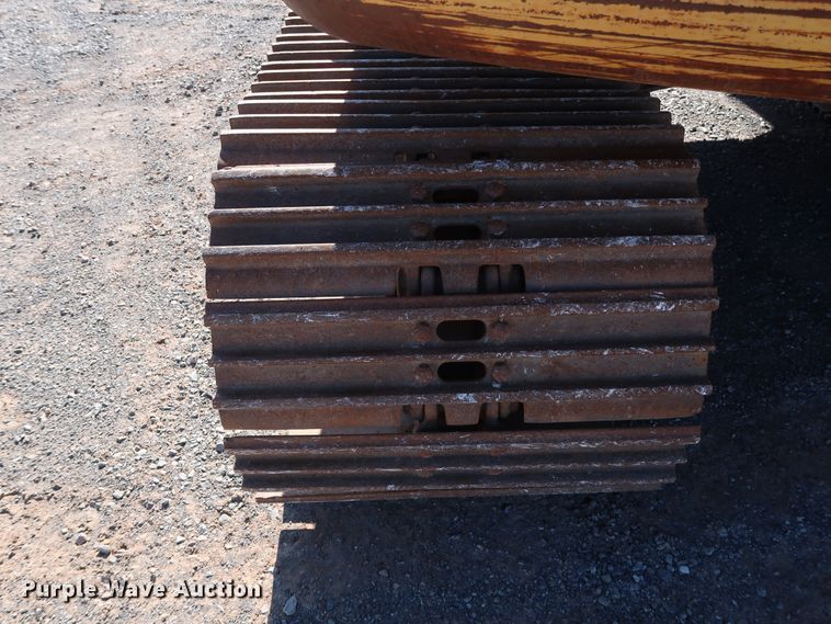 image for item GD9869 2005 John Deere 120C excavator