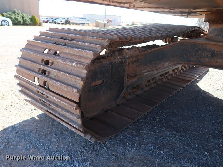 image for item GD9869 2005 John Deere 120C excavator