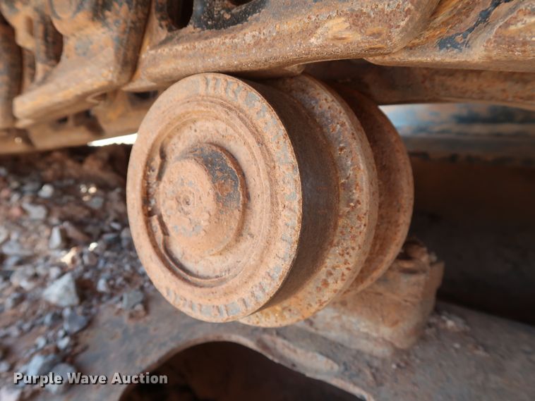 image for item GD9869 2005 John Deere 120C excavator