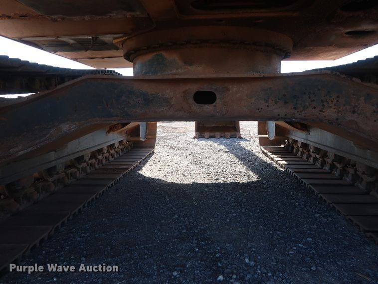 image for item GD9869 2005 John Deere 120C excavator