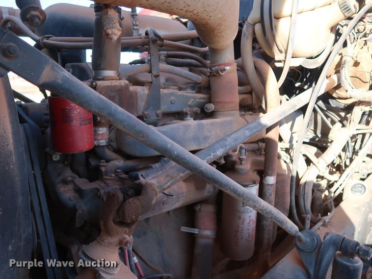 image for item GD9870 1994 Mack RD688S tank truck