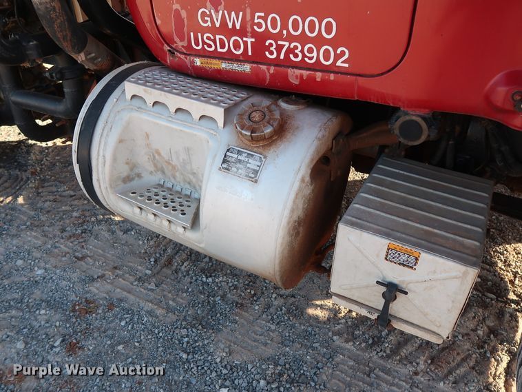 image for item GD9870 1994 Mack RD688S tank truck