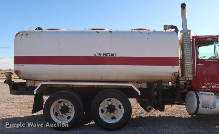 image for item GD9870 1994 Mack RD688S tank truck