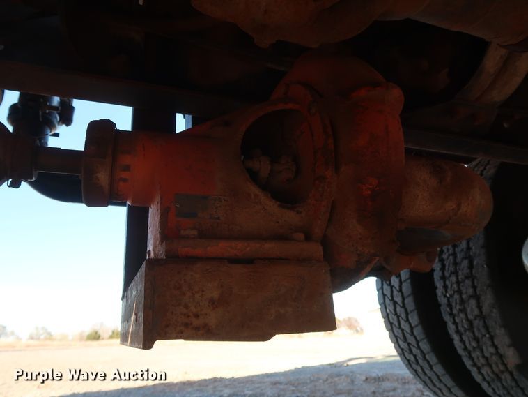 image for item GD9870 1994 Mack RD688S tank truck