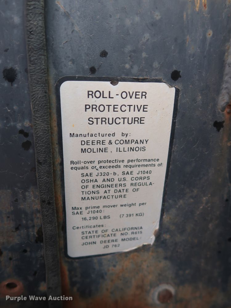 image for item GD9871 1976 John Deere 762 elevating scraper