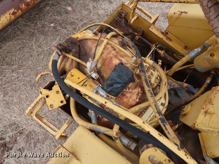 image for item GD9871 1976 John Deere 762 elevating scraper