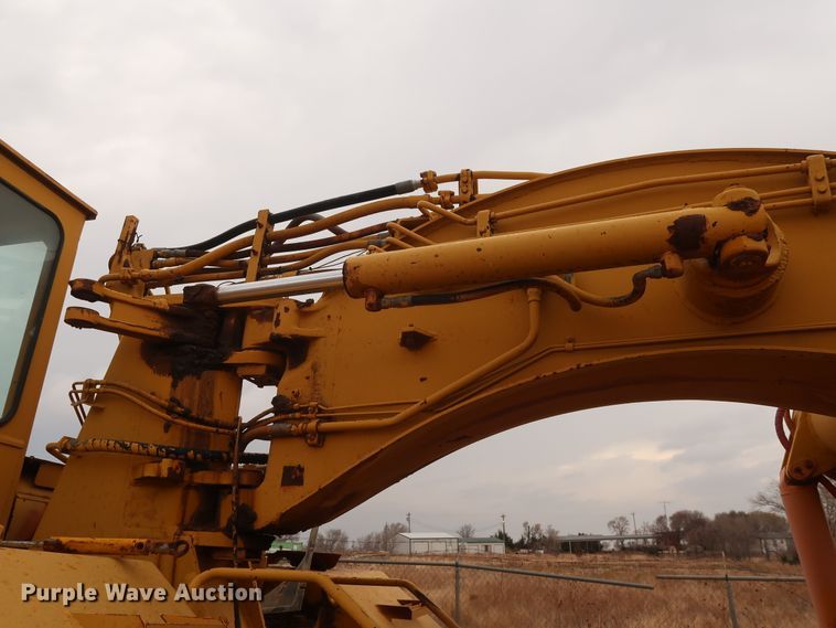 image for item GD9871 1976 John Deere 762 elevating scraper